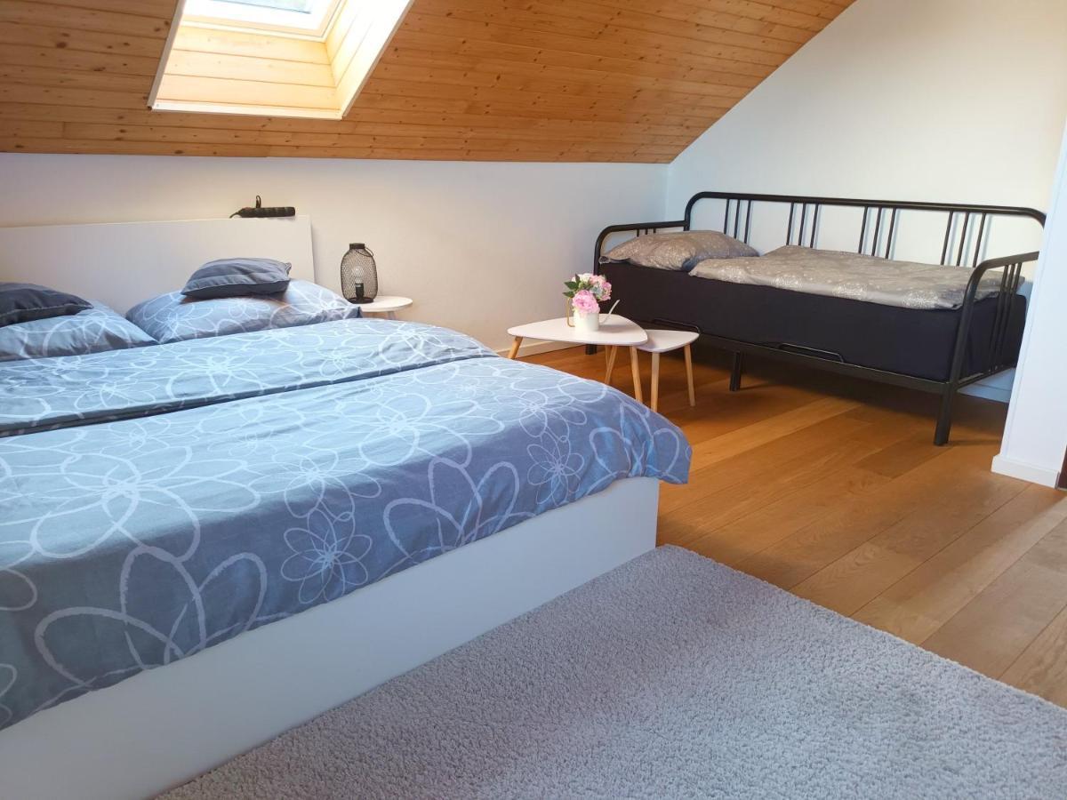 "Stone'S Throw" Krumlov 5 Min By Car, Lipno 15 Min By Car, 2 Bdrooms,Playroom Каёв Экстерьер фото